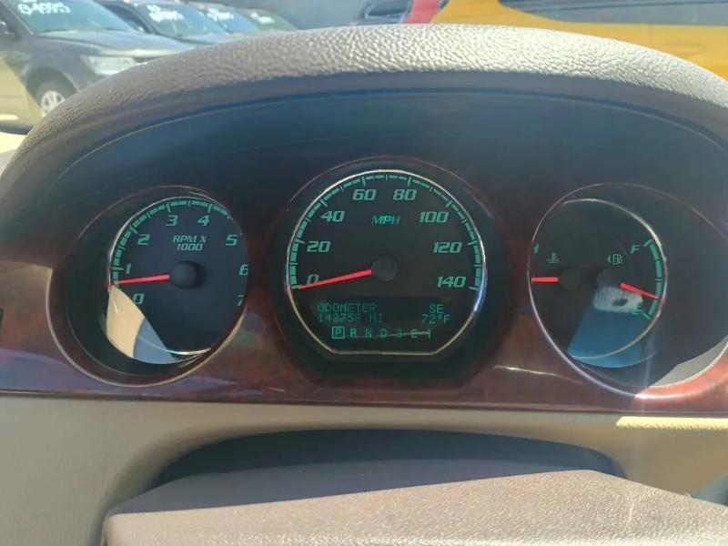 Buick Lucerne CX 2010