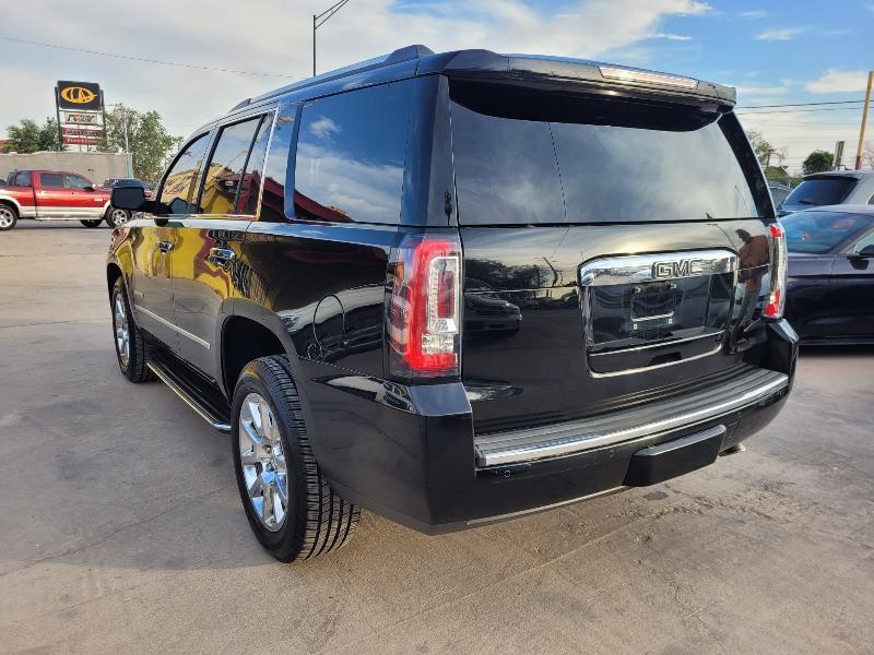 GMC Yukon Denali 4WD 2016