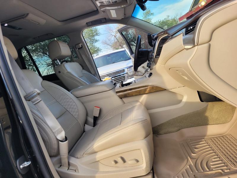 GMC Yukon Denali 4WD 2016