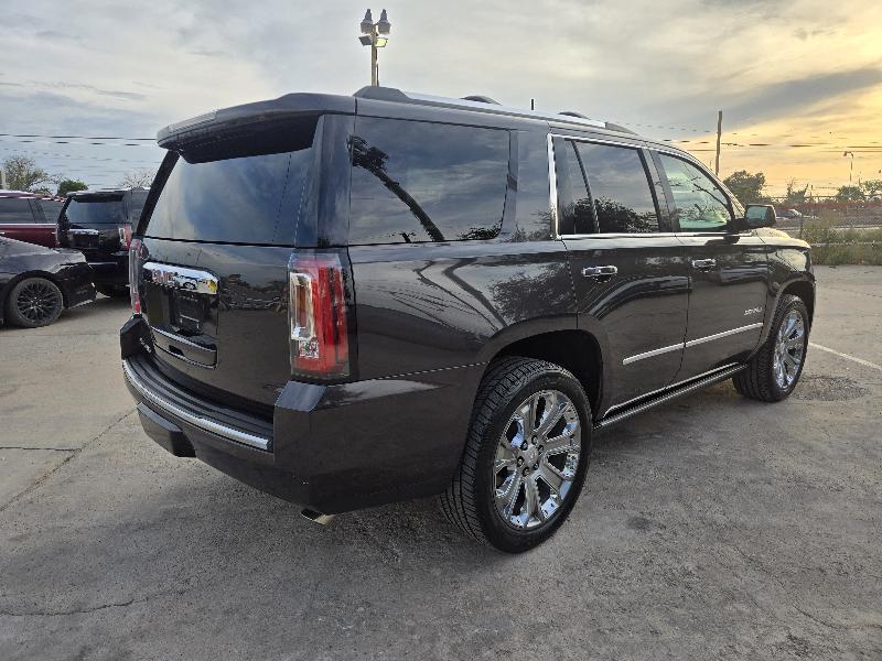 GMC Yukon Denali 4WD 2015