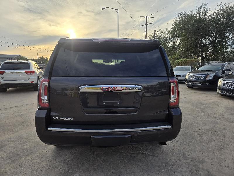GMC Yukon Denali 4WD 2015