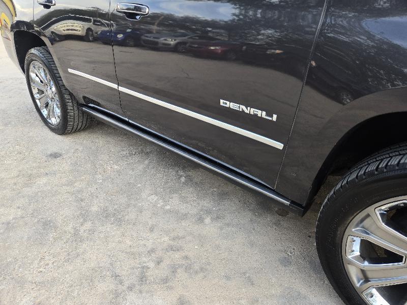 GMC Yukon Denali 4WD 2015