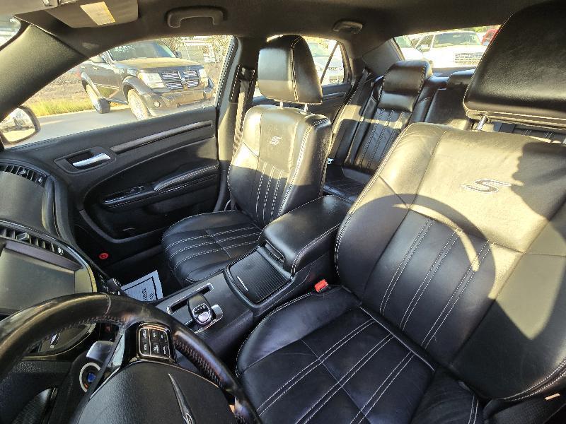 Chrysler 300 S V6 RWD 2012