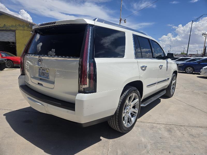 Cadillac Escalade Luxury 4WD 2015
