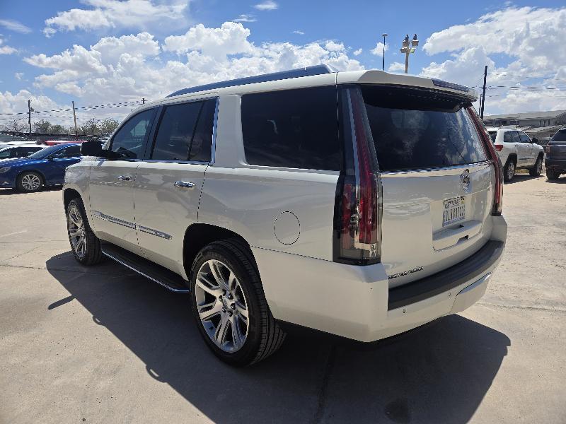 Cadillac Escalade Luxury 4WD 2015