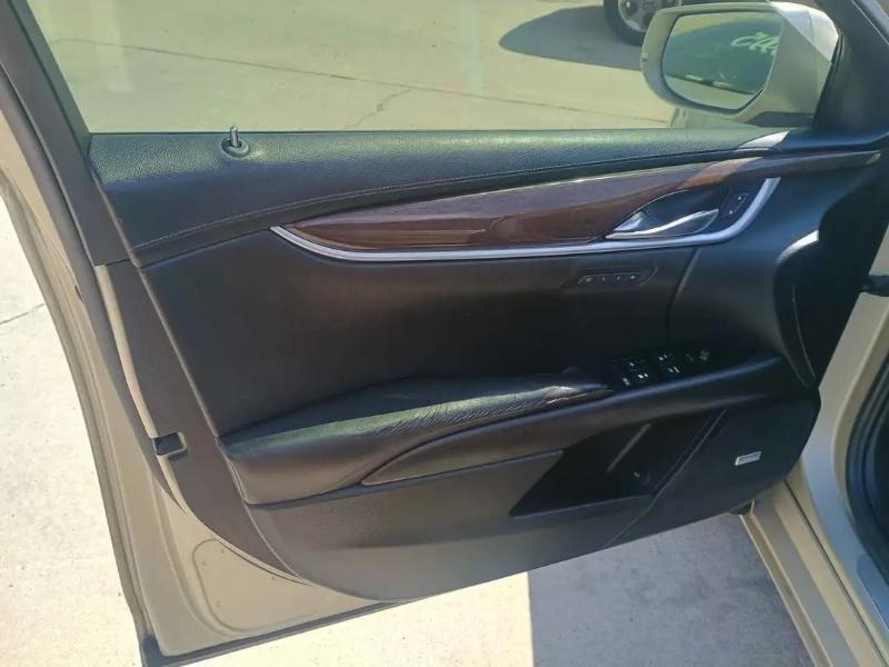 Cadillac XTS Luxury FWD 2014