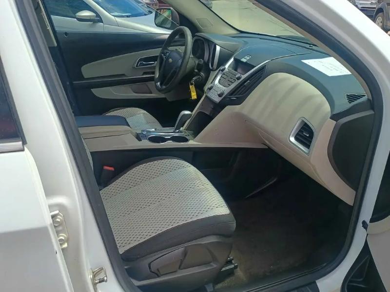 Chevrolet Equinox LS 2WD 2011