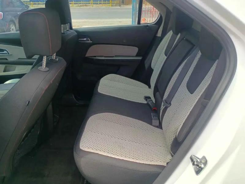Chevrolet Equinox LS 2WD 2011