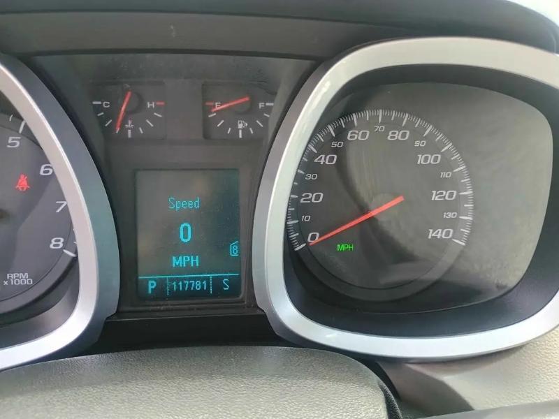Chevrolet Equinox LS 2WD 2011