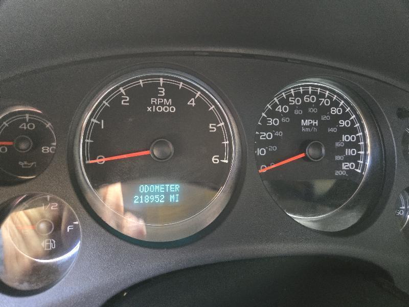 Chevrolet Suburban LS 1500 4WD 2008