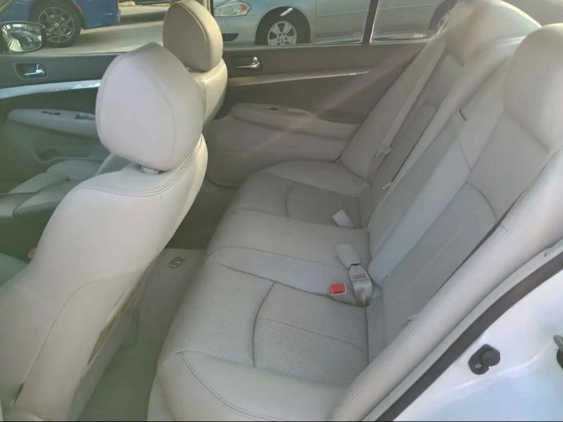 Infiniti G Sedan G37 Sport 6MT 2010