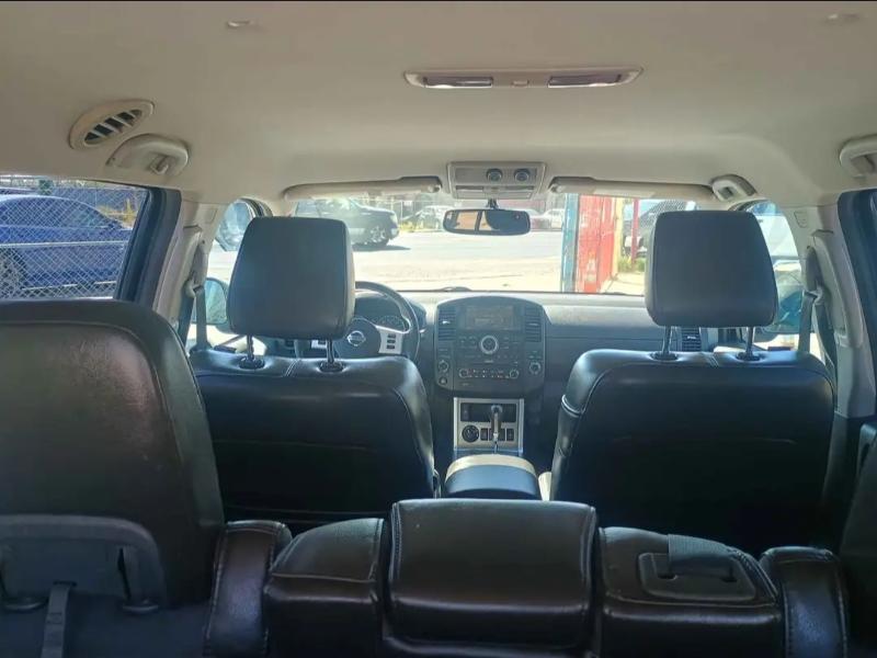 Nissan Pathfinder S 4WD 2012