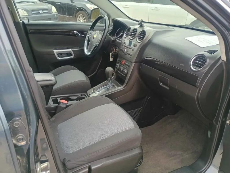 Chevrolet Captiva Sport 1LT FWD 2013