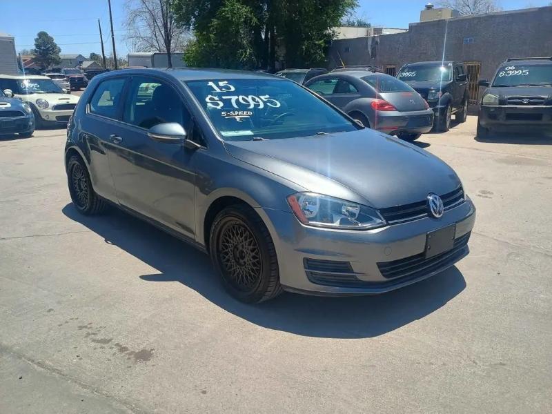 Volkswagen Golf TSI S 5M 2015