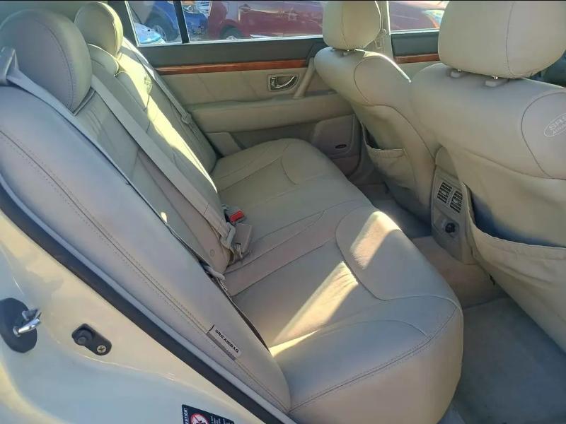 Kia Amanti Sedan 2004