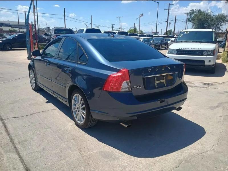 Volvo S40 T5 R-Design 2011