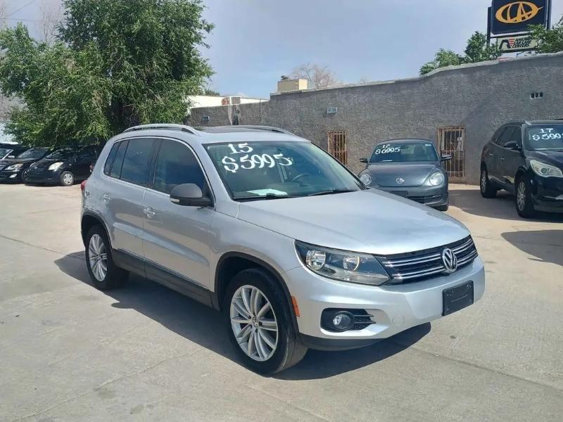 Volkswagen Tiguan S 2015