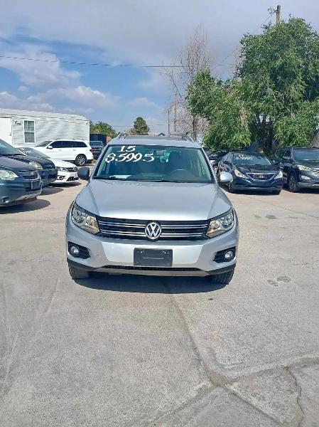 Volkswagen Tiguan S 2015