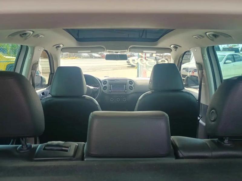 Volkswagen Tiguan S 2015