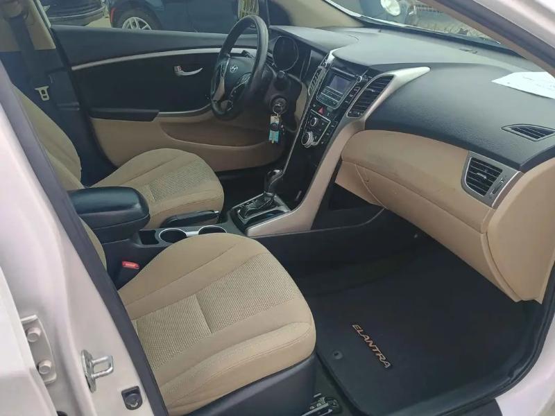 Hyundai Elantra GT A/T 2013