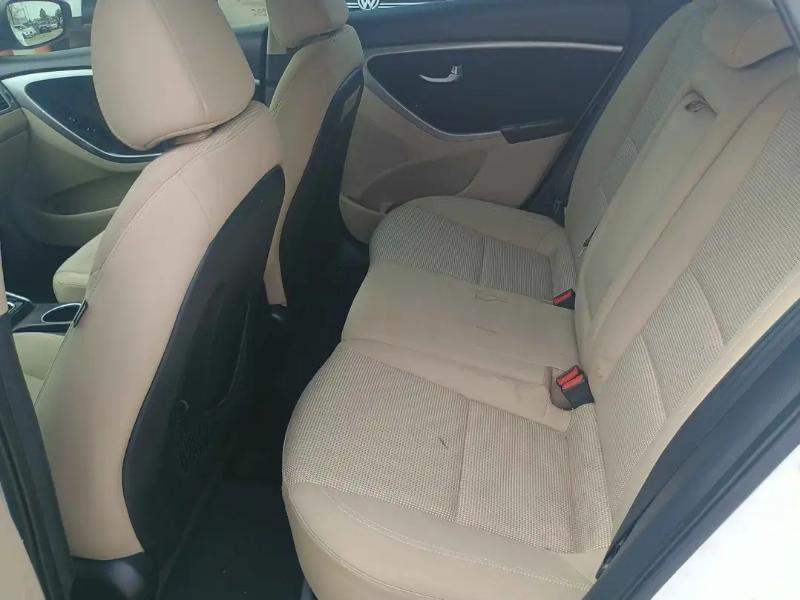 Hyundai Elantra GT A/T 2013