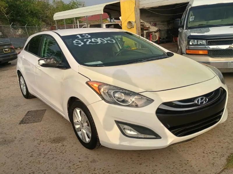 Hyundai Elantra GT A/T 2013
