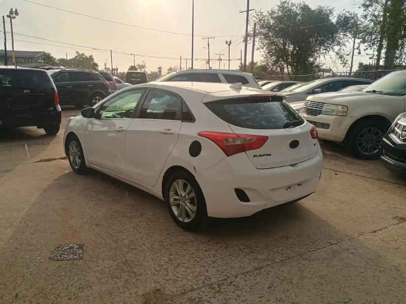 Hyundai Elantra GT A/T 2013