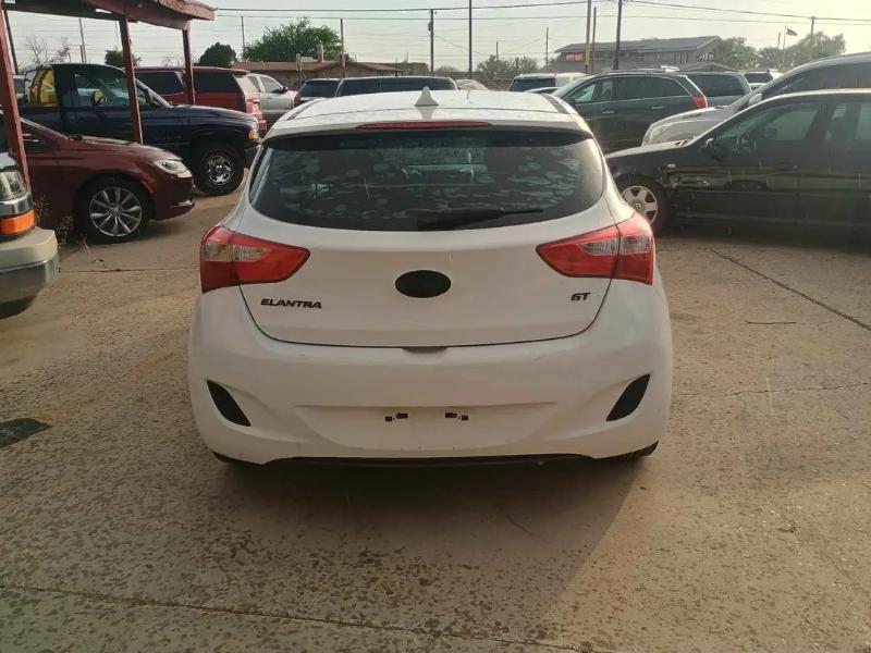 Hyundai Elantra GT A/T 2013