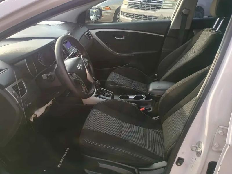 Hyundai Elantra GT A/T 2013