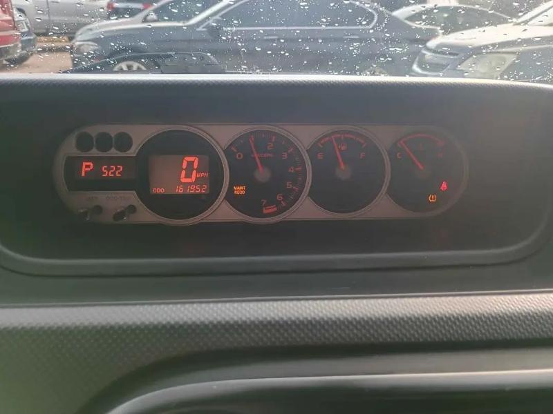 Scion xB 5-Door Wagon 5-Spd MT 2010