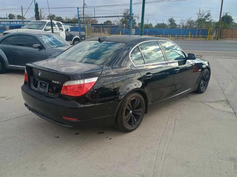 BMW 5-Series 528i 2010