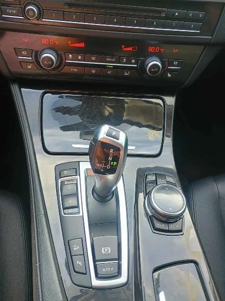 BMW 5-Series 528i xDrive 2014