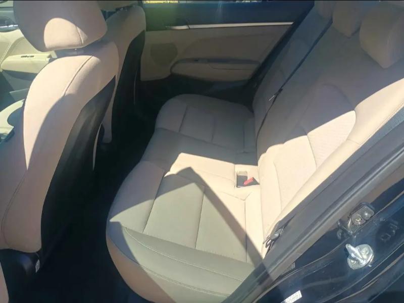 Hyundai Elantra SE 6M 2020
