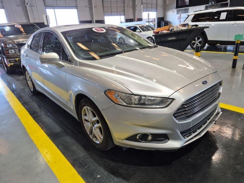 Ford Fusion SE 2015