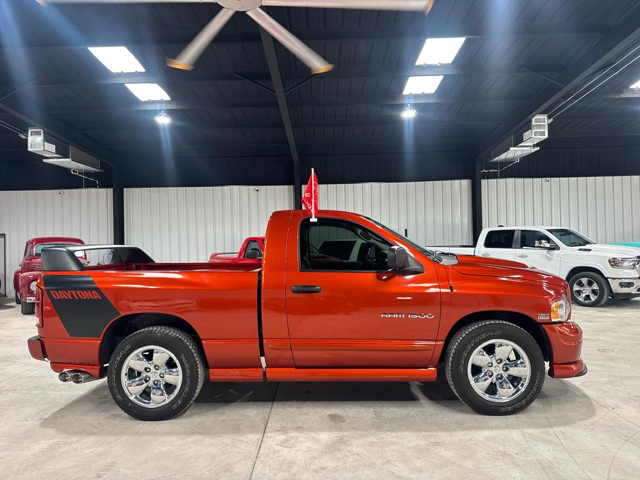 Dodge Ram 1500 Laramie 2WD 2005