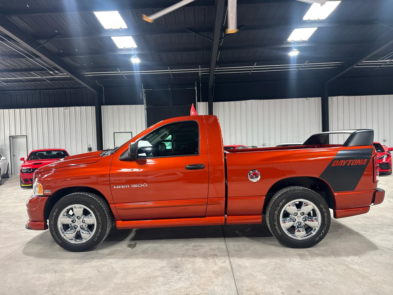 Dodge Ram 1500 Laramie 2WD 2005
