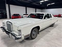 1977 Lincoln Town Car 