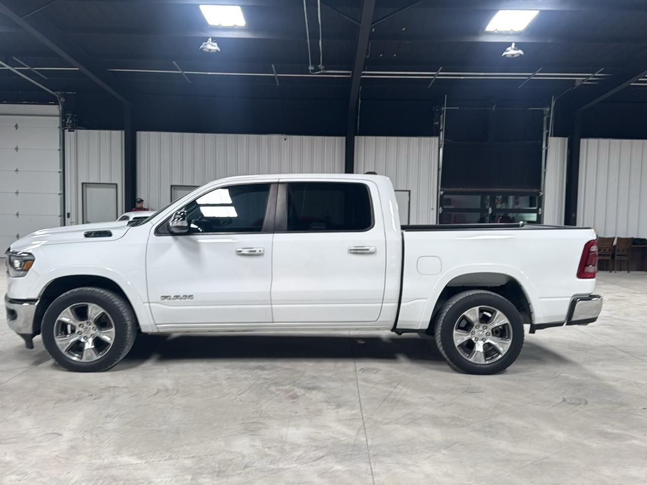 RAM 1500 Laramie Crew Cab SWB 4WD 2022