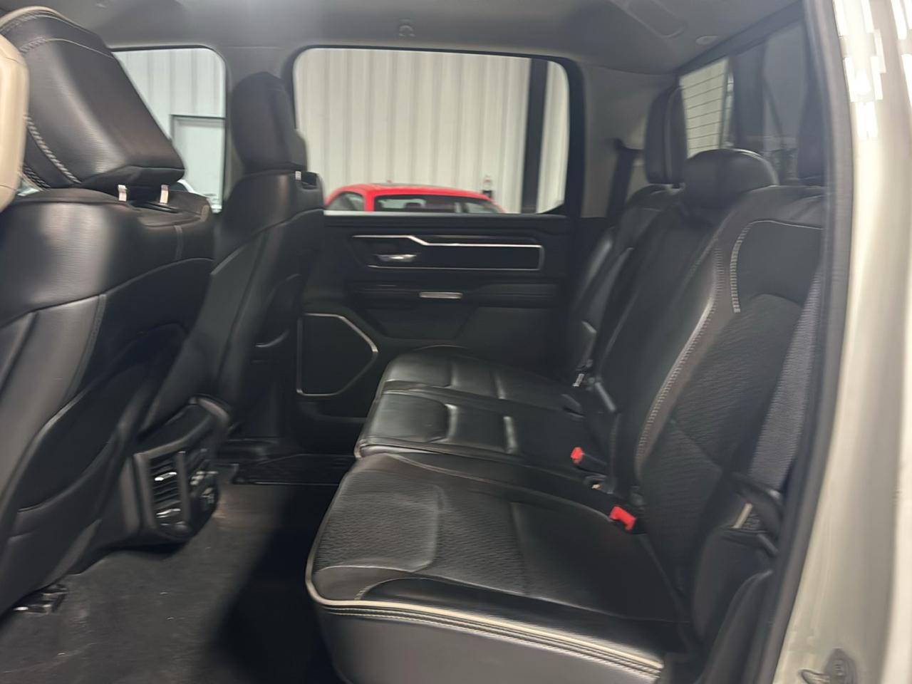 RAM 1500 Laramie Crew Cab SWB 4WD 2022