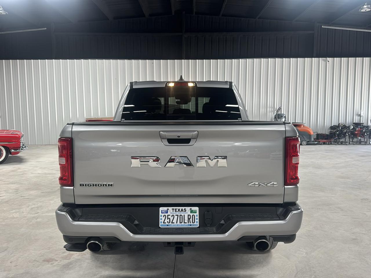 RAM 1500 Big Horn Crew Cab SWB 4WD 2025