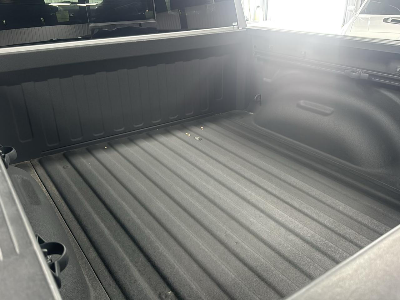 RAM 1500 Big Horn Crew Cab SWB 4WD 2025