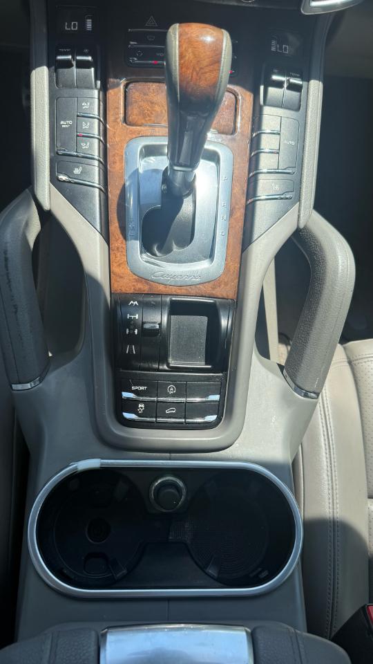 Porsche Cayenne S 2011