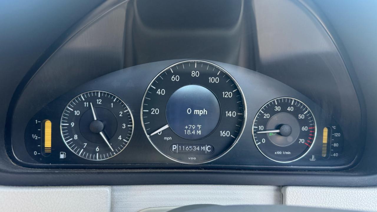 Mercedes-Benz CLK-Class CLK320 Cabriolet 2005