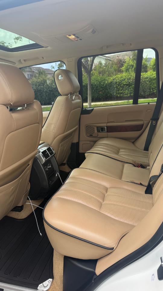 Land Rover Range Rover Supercharged 2011