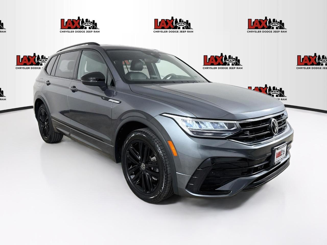  2022 Volkswagen Tiguan SE R-Line Black FWD   