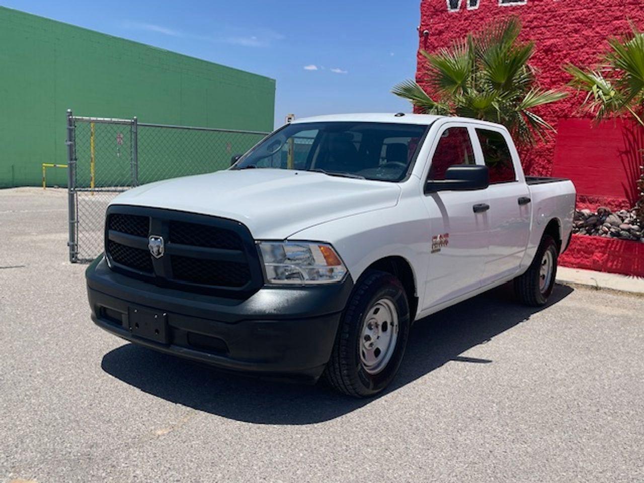 RAM 1500 Classic Tradesman Crew Cab SWB 2WD 2022