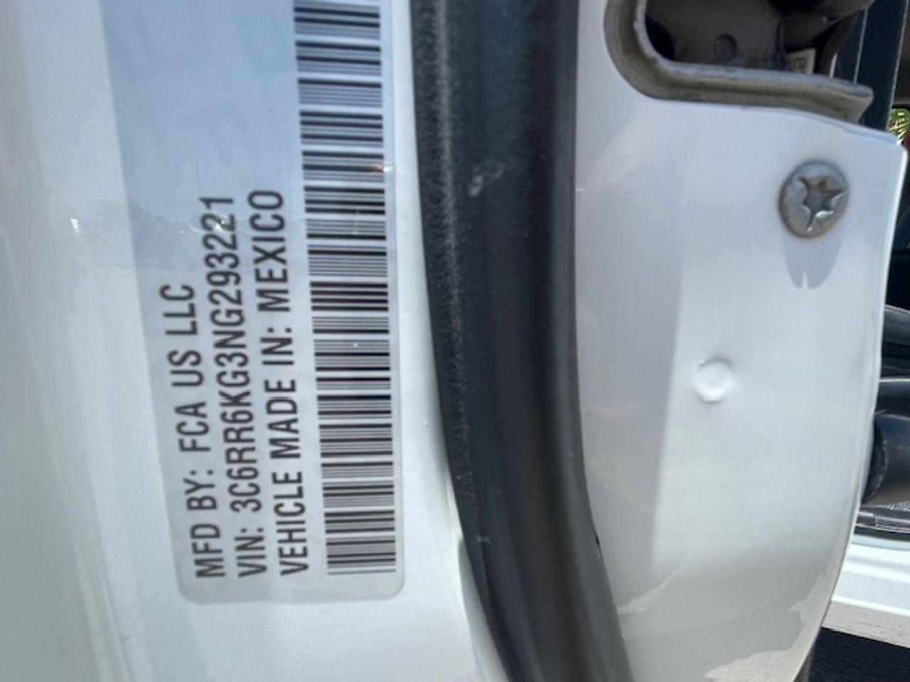 RAM 1500 Classic Tradesman Crew Cab SWB 2WD 2022