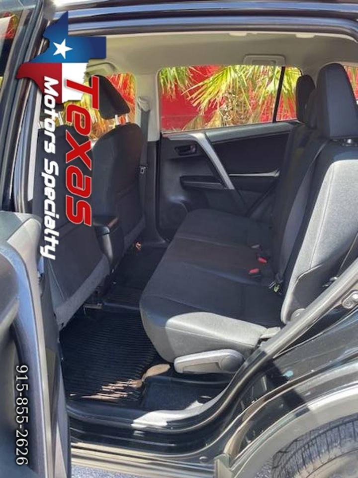 Toyota RAV4 LE FWD 2018