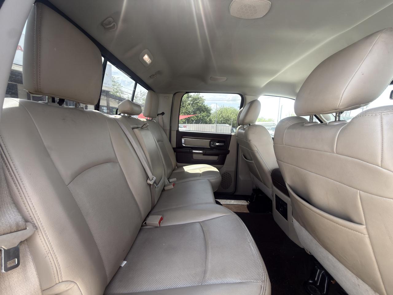 RAM 1500 Laramie Crew Cab SWB 2WD 2013