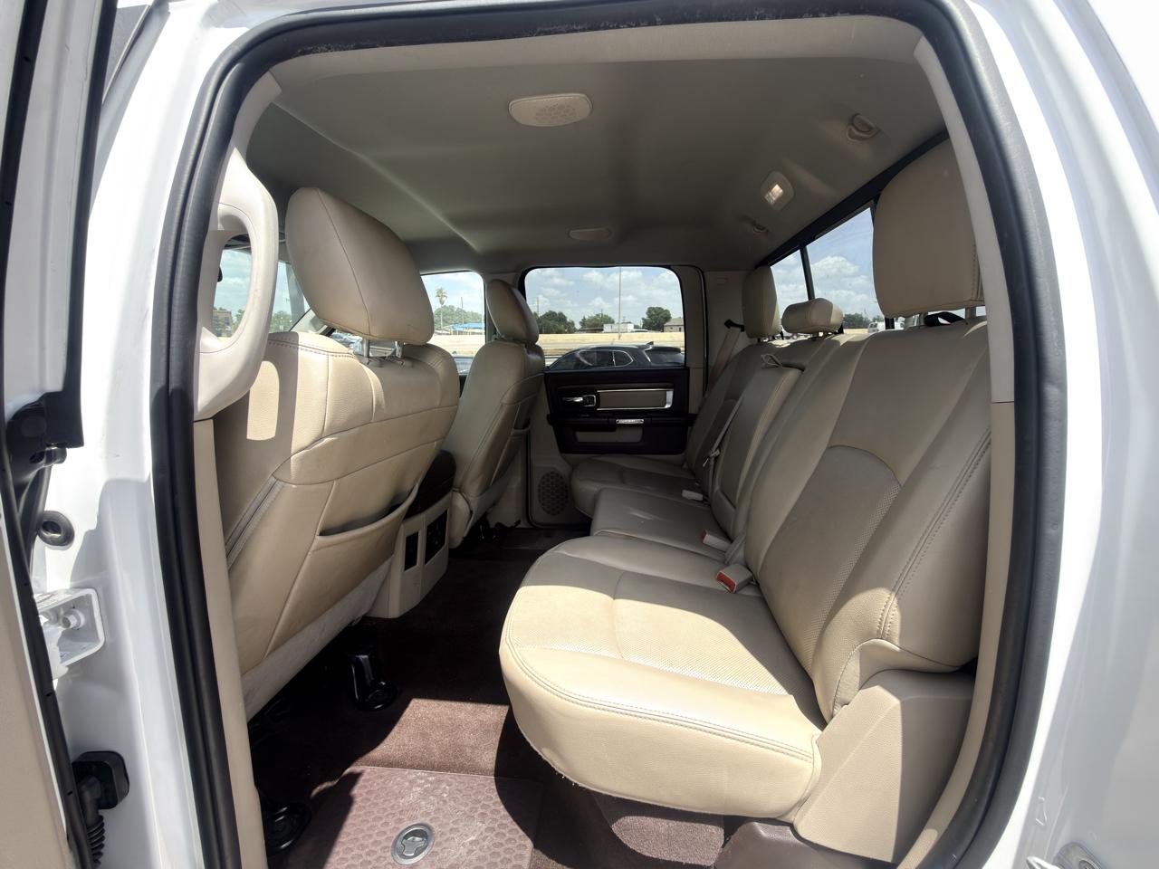 RAM 1500 Laramie Crew Cab SWB 2WD 2013